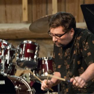 Dan Moore in concert