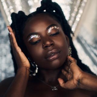 Vocalist Melanie Charles